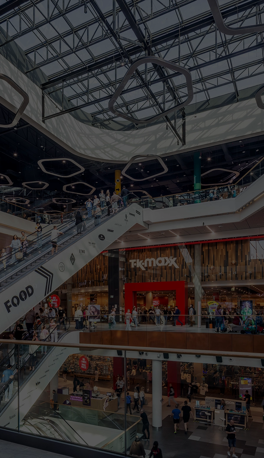 wnętrze galerii młociny