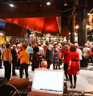 potańcówka w galerii młociny