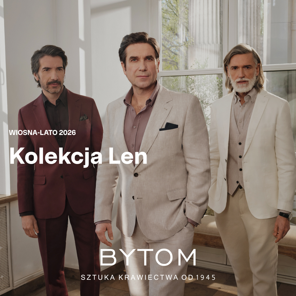 Grafika promocyjna marki Bytom przedstawiająca trzech mężczyzn ubranych w eleganckie lniane garnitury z kolekcji wiosna–lato 2026. Jeden z modeli ma bordowy garnitur, drugi jasnobeżowy, a trzeci kremowy zestaw z kamizelką. Mężczyźni stoją w jasnym, eleganckim wnętrzu z dużymi oknami. Na grafice widnieją napisy „Kolekcja Len”, „Wiosna-Lato 2026” oraz logo marki Bytom z hasłem „Sztuka krawiectwa od 1945”.